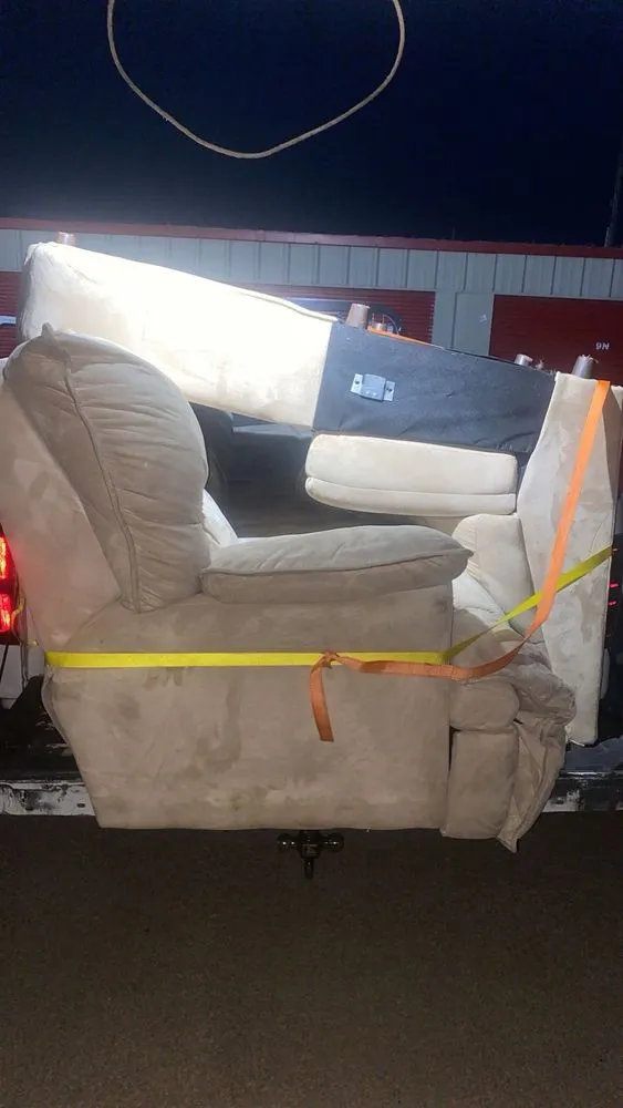 Top-rated yard maintenance in Lee's Summit, MO - Cam’s Lawn N’ Haul