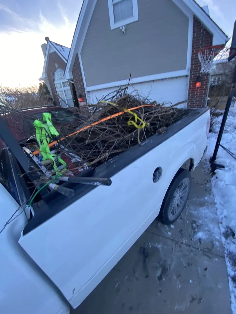 Local lawn mowing service with custom design across Lee's Summit, MO - Cam’s Lawn N’ Haul