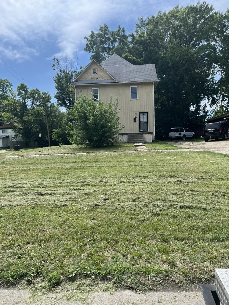 Affordable landscaping services in Topeka, KS - Can Do It Lawn Care Service