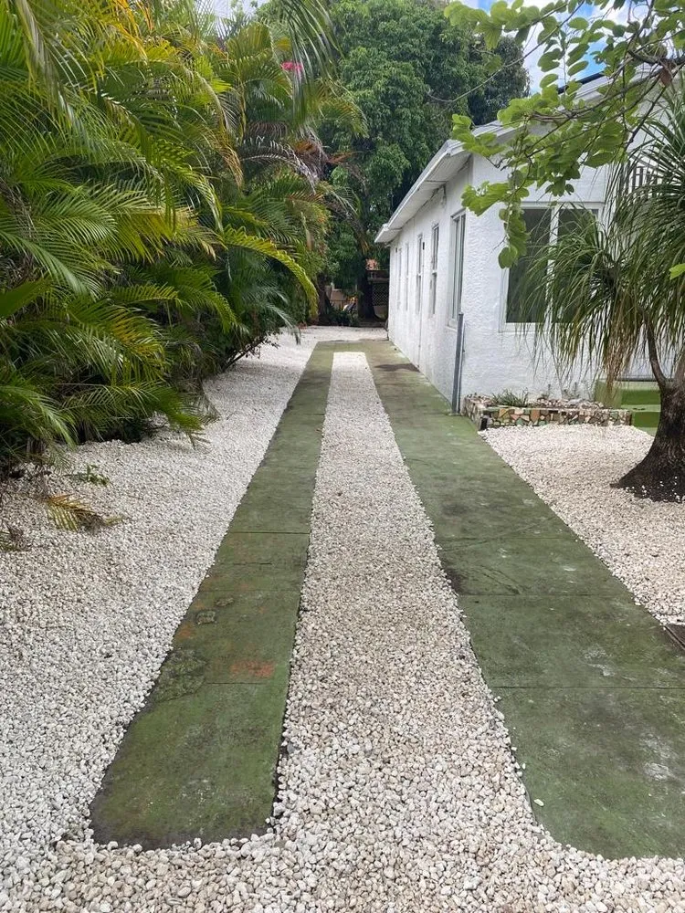 Custom outdoor landscaping in Davie, FL by Canaima Landscape