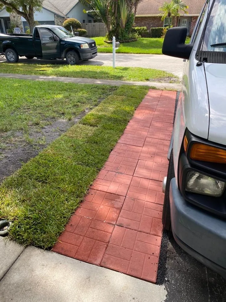 Custom outdoor landscaping in Davie, FL - Canaima Landscape