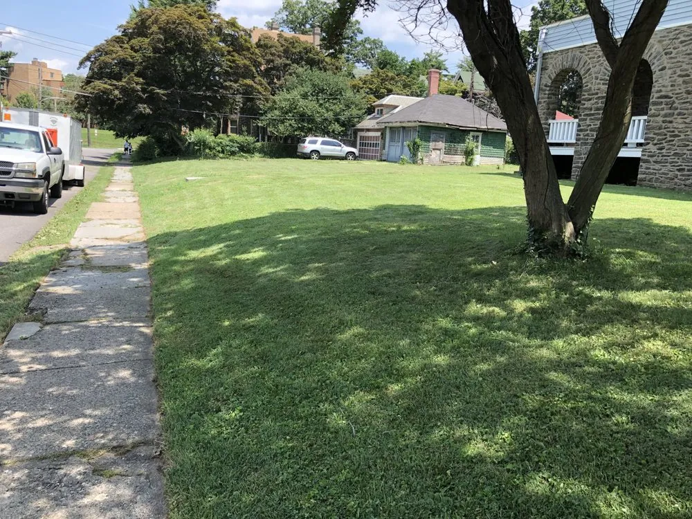 Professional lawn care service experts serving Willow Grove, PA - Cancer Fighting Lawn Care