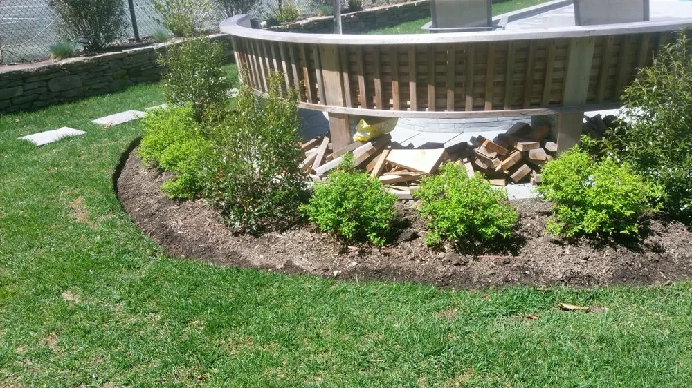 Professional garden landscaping in Amagansett, NY by Cancun Landscaping