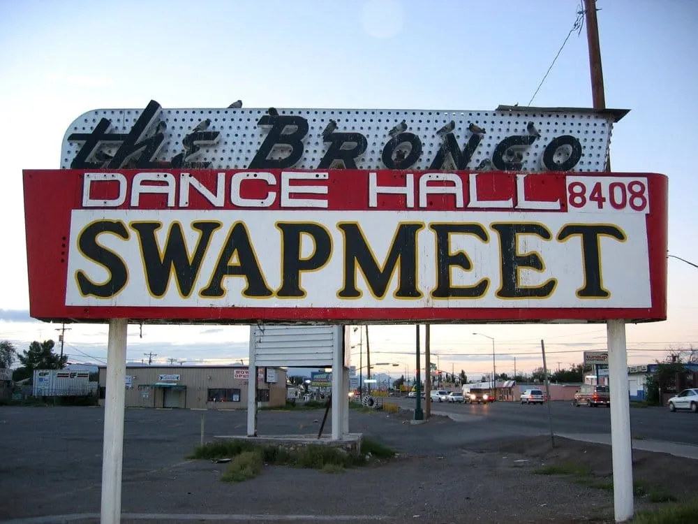 Reliable lawn care service for residential properties in Euless, TX by Cande Lawn Services