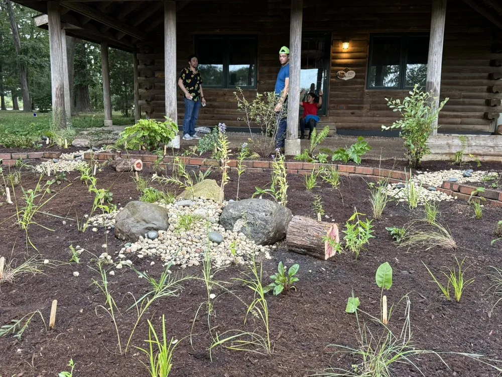 Top-rated outdoor landscaping in Burbank, IL by Cande Native Landscape