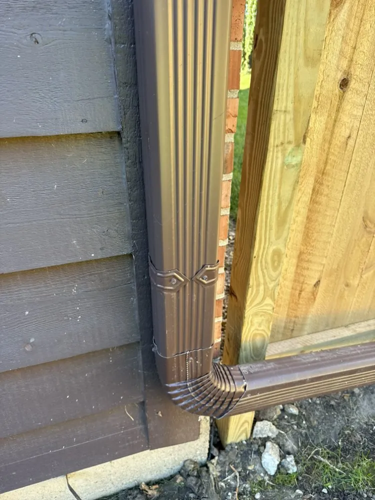 Custom yard cleanup service in Burbank, IL - Cande Native Landscape