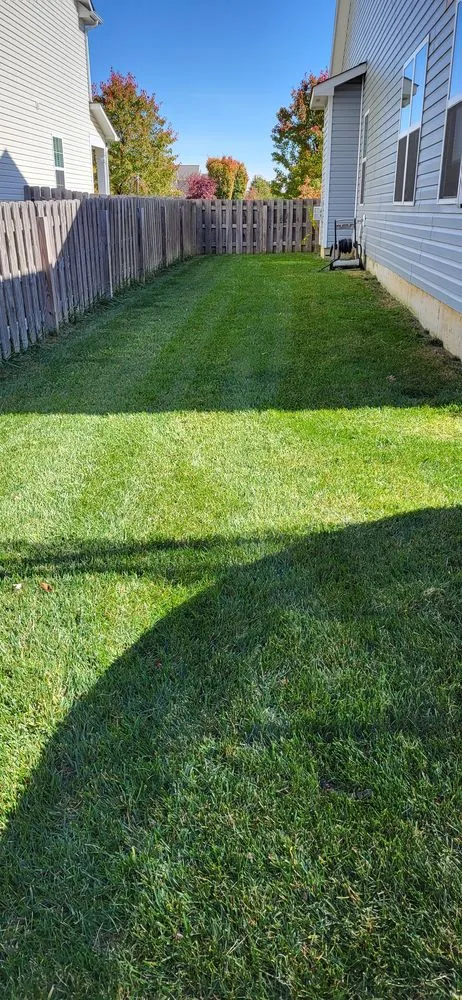 Trusted outdoor landscaping experts serving Indianapolis, IN - Candies Cutts lawn care