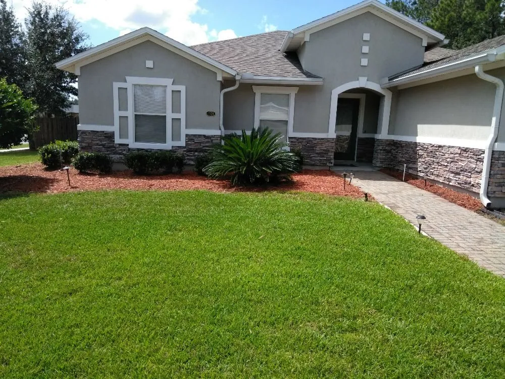 Professional lawn mowing service in Jacksonville, FL - Candler lawn Service