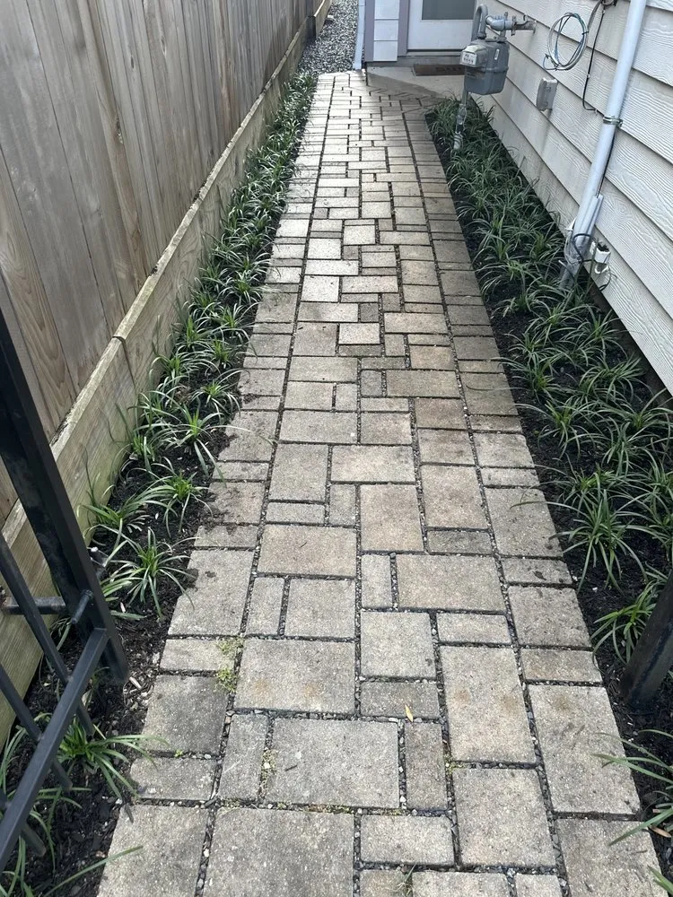 Top-rated garden landscaping in Cypress, TX by Candlewood Landscaping Services