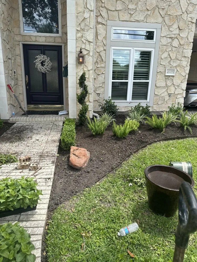 Local yard cleanup service for beautiful yards across Cypress, TX - Candlewood Landscaping Services