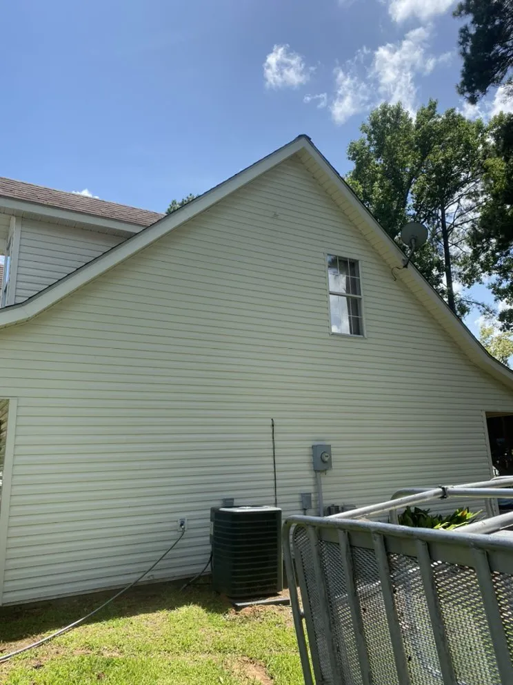 Local lawn care service in Natchitoches, LA by Cane Creek Lawn Care