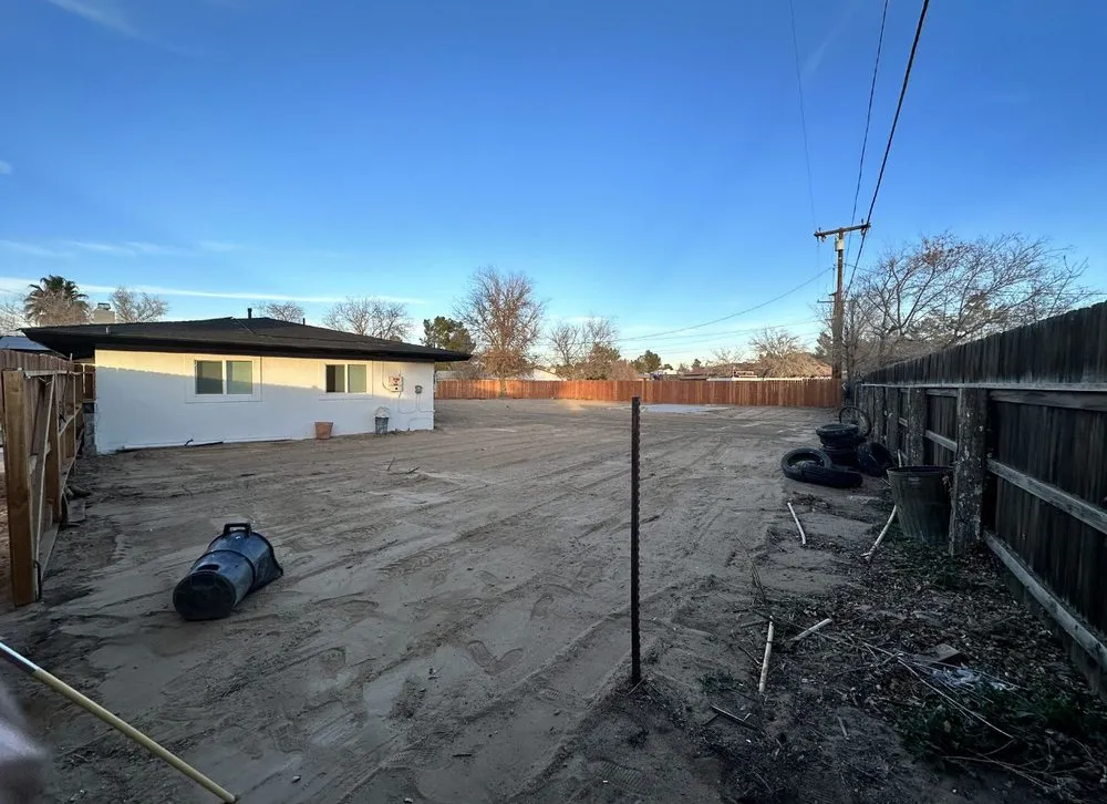 Local yard maintenance experts serving Hesperia, CA - Canelo R Bobcat Work