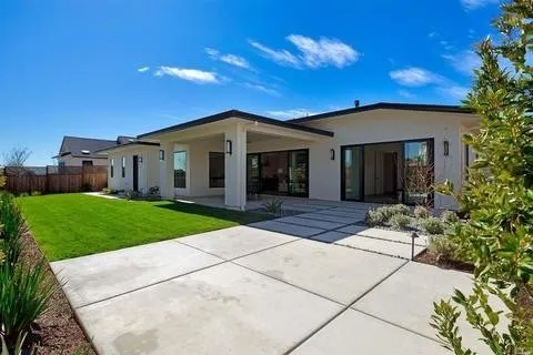 Reliable yard cleanup service with custom design in Windsor, CA by Canepa Landscaping