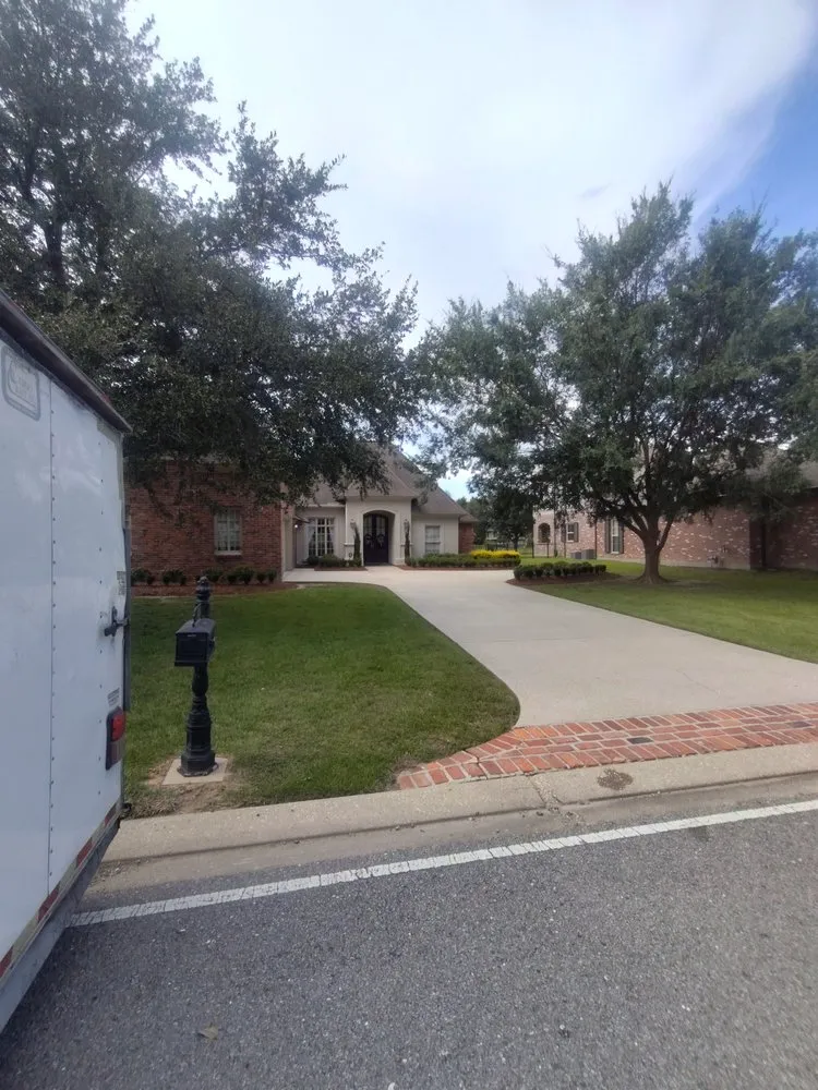 Expert landscape design in Prairieville, LA by Cangelosi Lawns