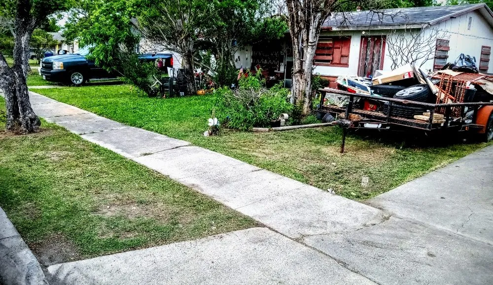 Professional landscaping services in CORP CHRISTI, TX - Canna Mower