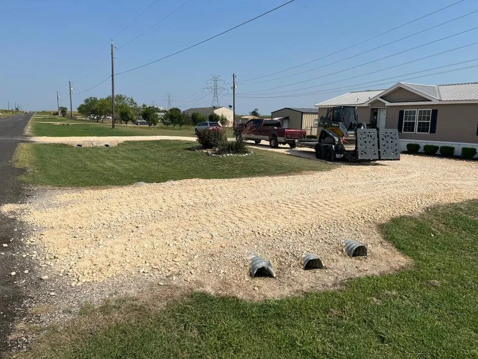 Expert yard maintenance in La Vernia, TX by Cannon Cultivation