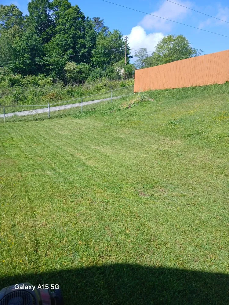 Expert yard maintenance experts serving Lenoir City, TN - Cano Landscape