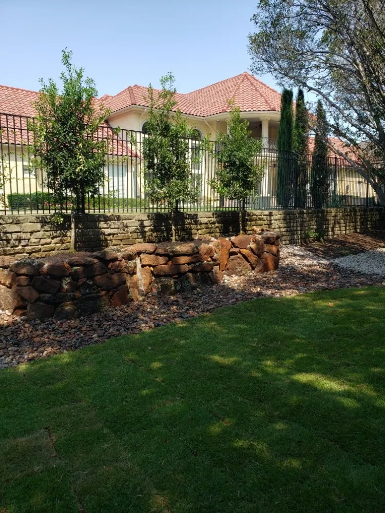 Top-rated lawn care service near you in Lewisville, TX by Canon Outdoors