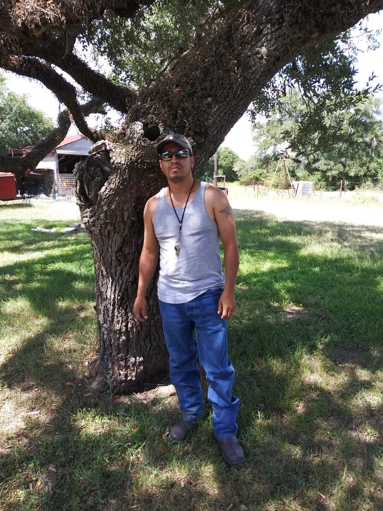 Reliable lawn mowing service for beautiful yards in El Campo, TX by Cano's Landscaping and Cleaning Services