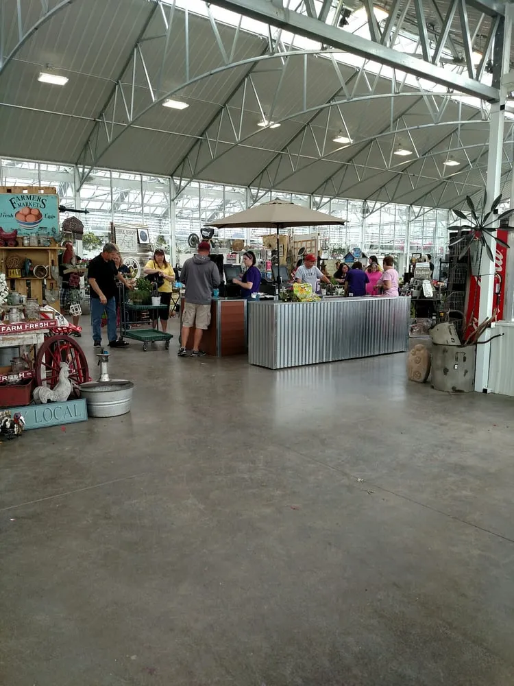 Top-rated lawn care service for homes in Grimes, IA by Canoyer Garden Center