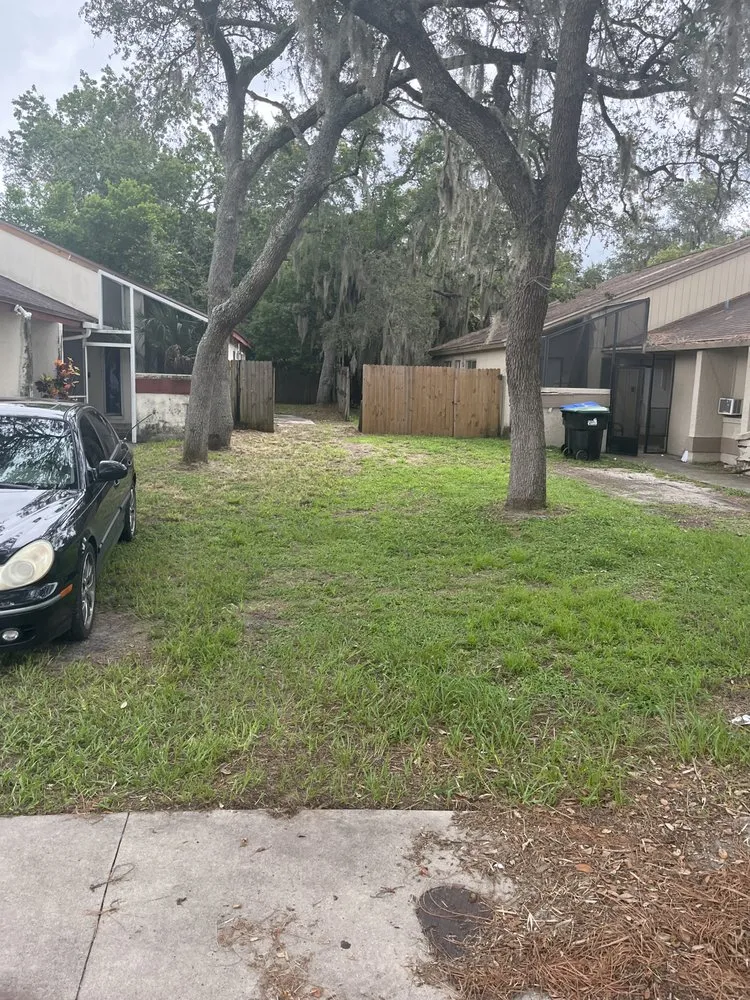 Affordable yard cleanup service experts serving Pine Hills, FL - Can’t Guard Me