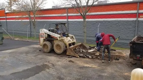 Local yard cleanup service in Lithia Springs, GA by Can't Stop-Reginald Jenkins