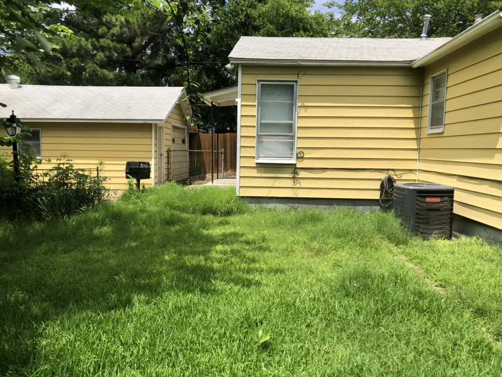 Professional garden landscaping in Denison, TX by Canter GCS