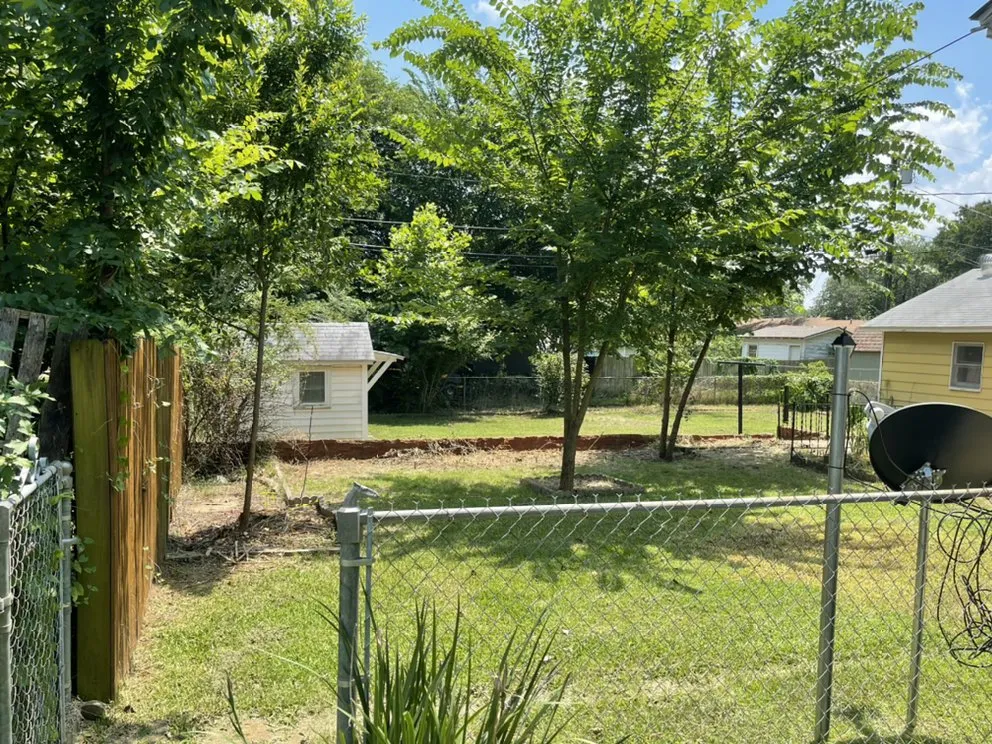 Custom outdoor landscaping for residential properties in Denison, TX by Canter GCS