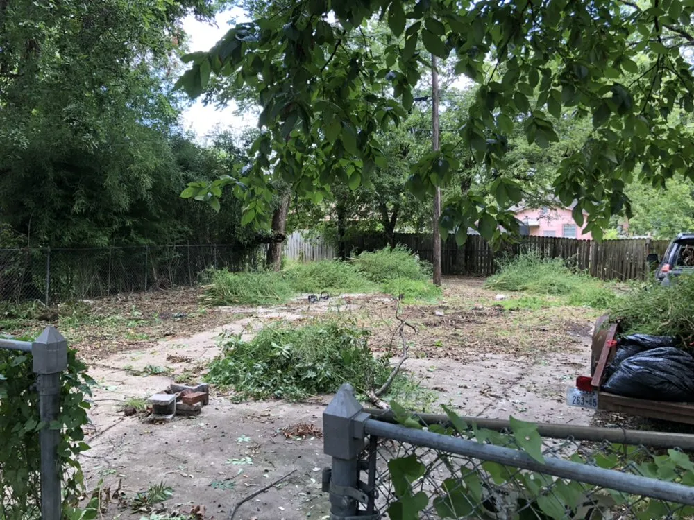 Reliable lawn care service in Denison, TX - Canter GCS