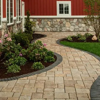 Custom lawn care service in Hernando, MS by Canton Landscape