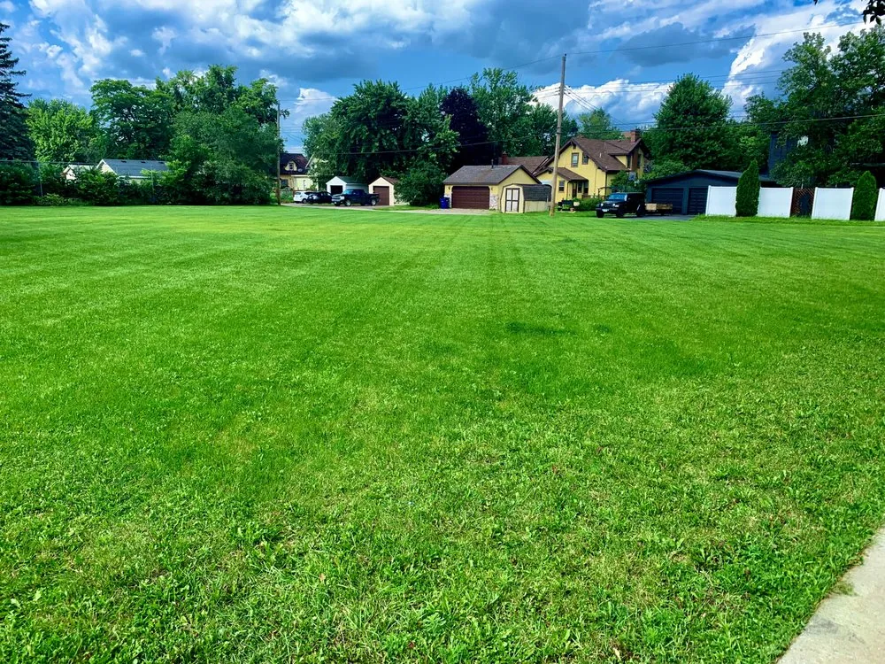 Expert residential landscaping in St Cloud, MN by Canvas Landscaping