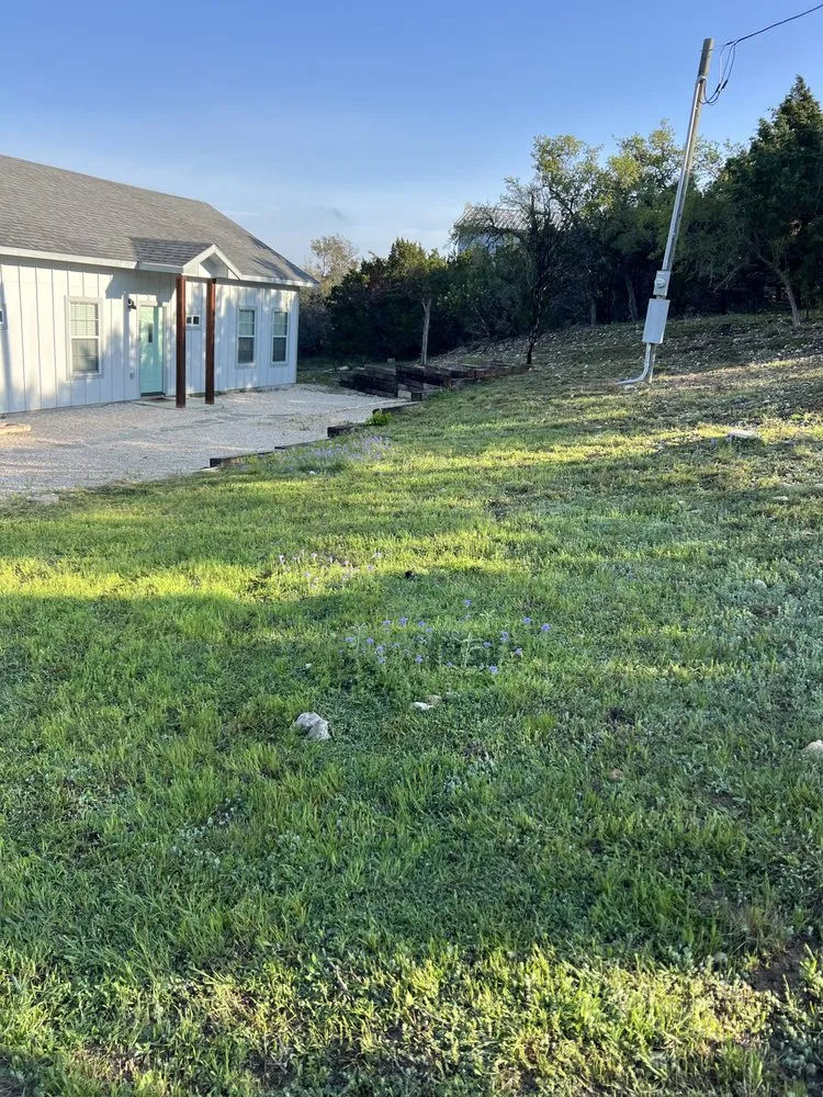 Custom garden landscaping experts serving Canyon Lake, TX - Canyon Lake landscapes