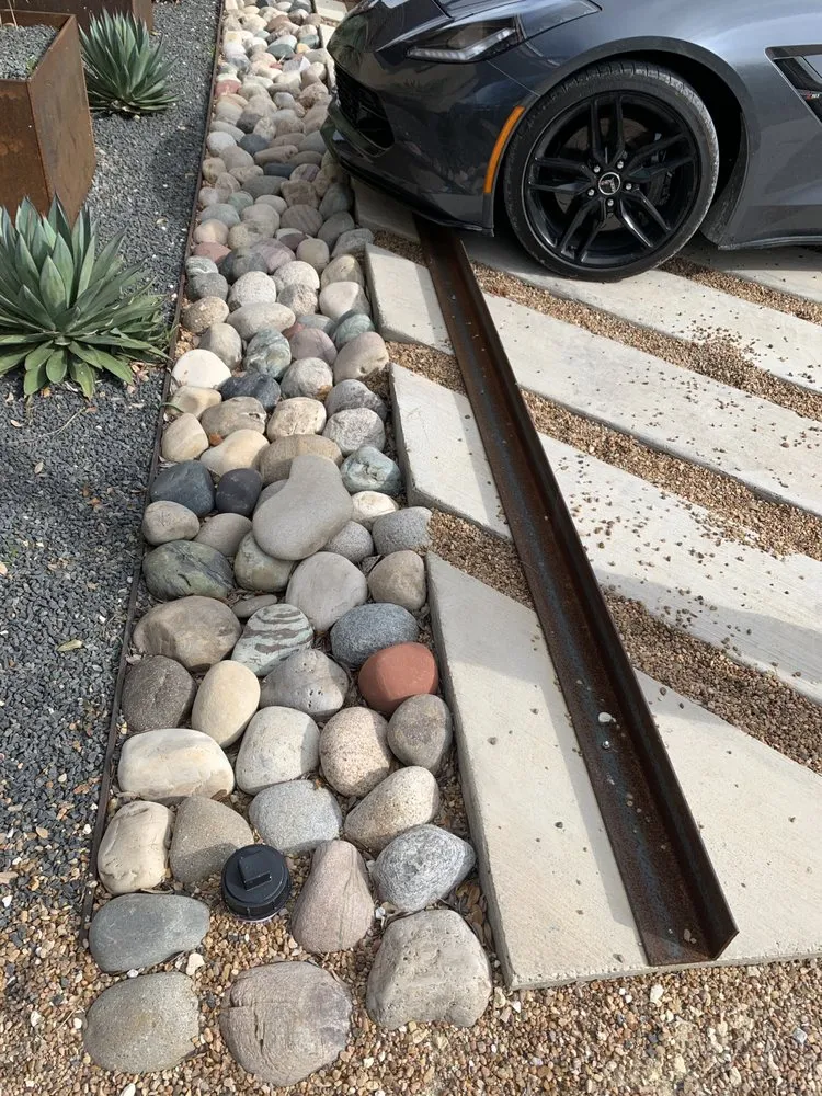 Top-rated yard cleanup service in Canyon Lake, TX by Canyon Lake landscapes