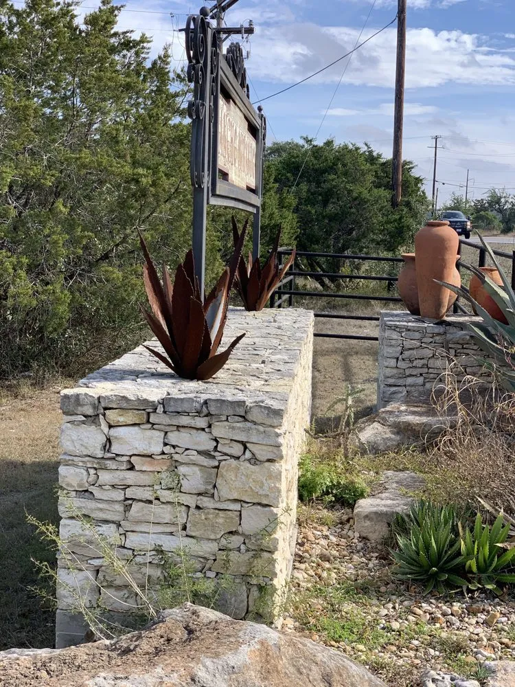 Top-rated lawn mowing service in Canyon Lake, TX - Canyon Lake landscapes