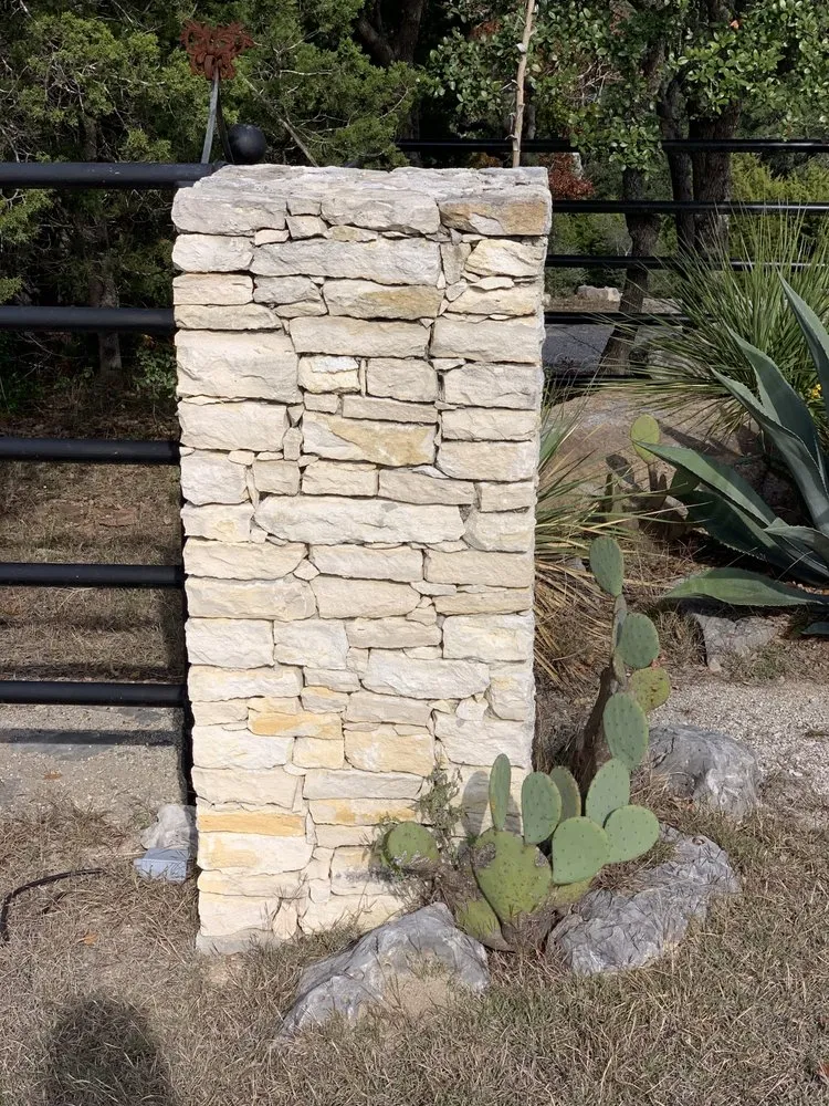 Custom lawn care service experts serving Canyon Lake, TX - Canyon Lake landscapes