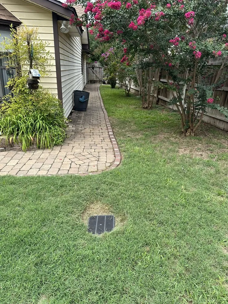 Expert lawn mowing service experts serving San Antonio, TX - Canyon Outdoor Services