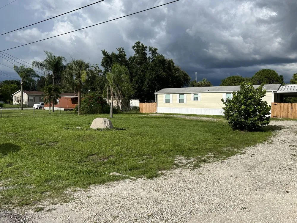 Expert landscaping services experts serving North Fort Myers, FL - Cape Coral Lawn Care