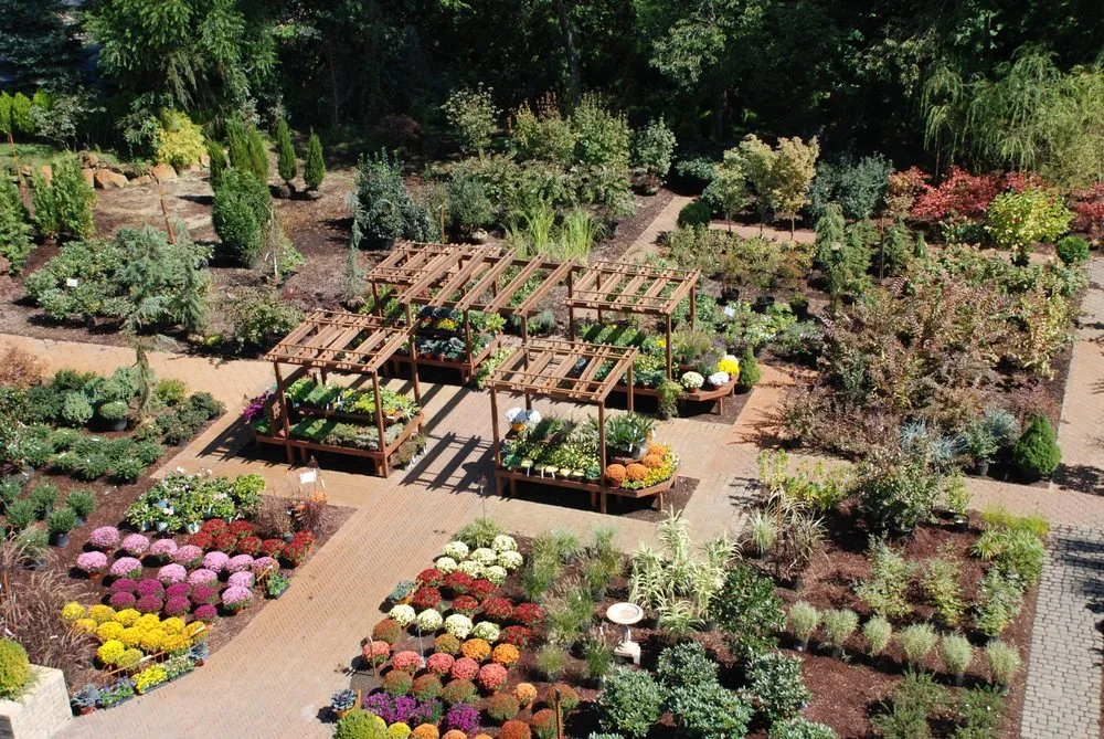 Professional garden landscaping in Middletown, NJ - Capelli's