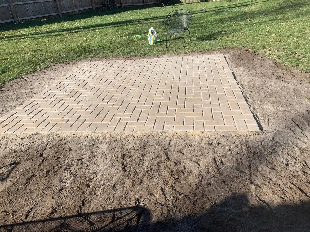 Reliable outdoor landscaping in Overland Park, KS - Capetillo Landscaping & Tree Service