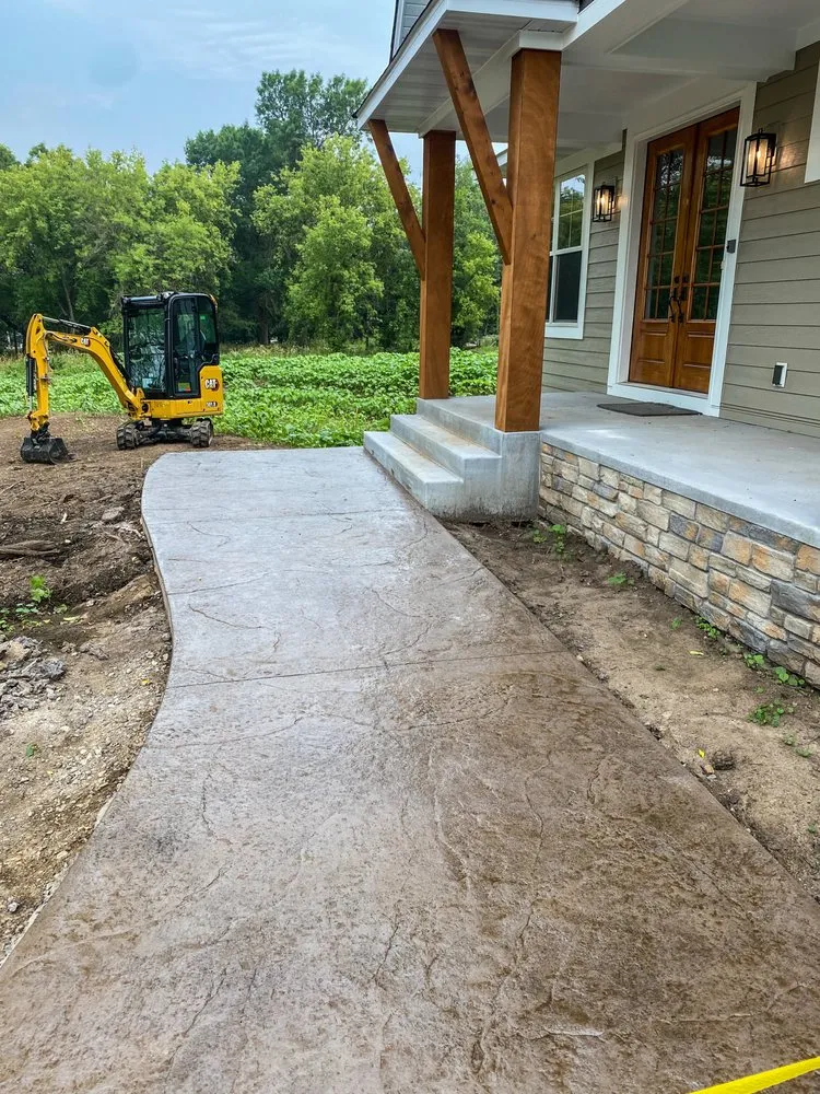 Custom residential landscaping experts serving Saint Paul, MN - Capital City Landscapes