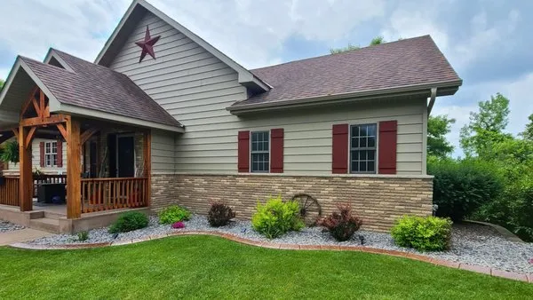 Capital Curbing Logo