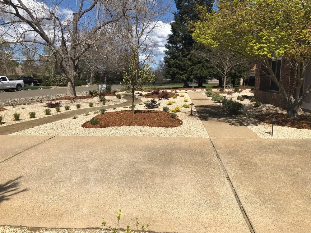 Custom garden landscaping in Roseville, CA - Capital Landscape