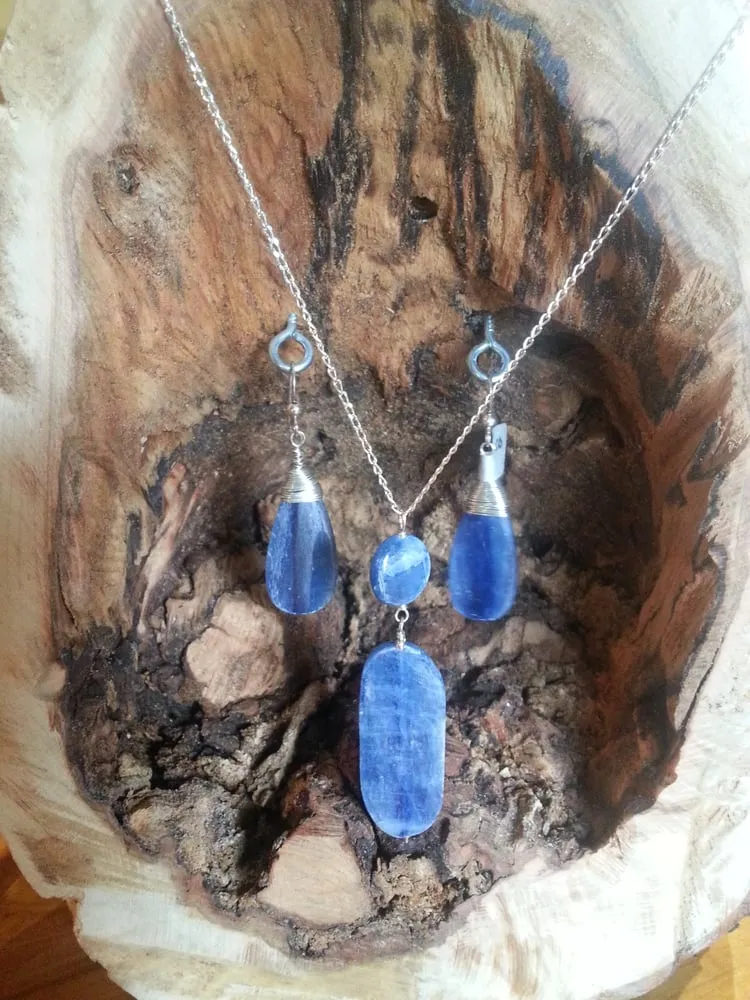 Custom landscaping services for homes across Nassau, NY - Capital Sawmill Service