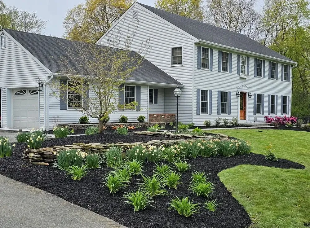 Local residential landscaping in Monroe, NY by Cappella Enterprises Landscape Design & Developement