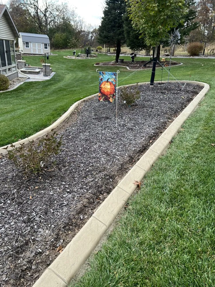 Expert garden landscaping experts serving Freeport, IL - Captain Curbing