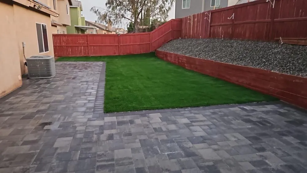 Expert yard cleanup service in Los Angeles, CA - Captain Turf