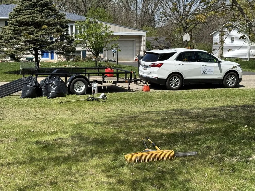 Top-rated lawn care service in Franklin, OH by CAR & GAR Lawn Services