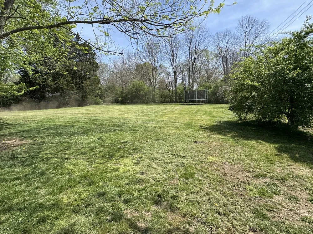 Custom lawn mowing service for beautiful yards in Franklin, OH by CAR & GAR Lawn Services