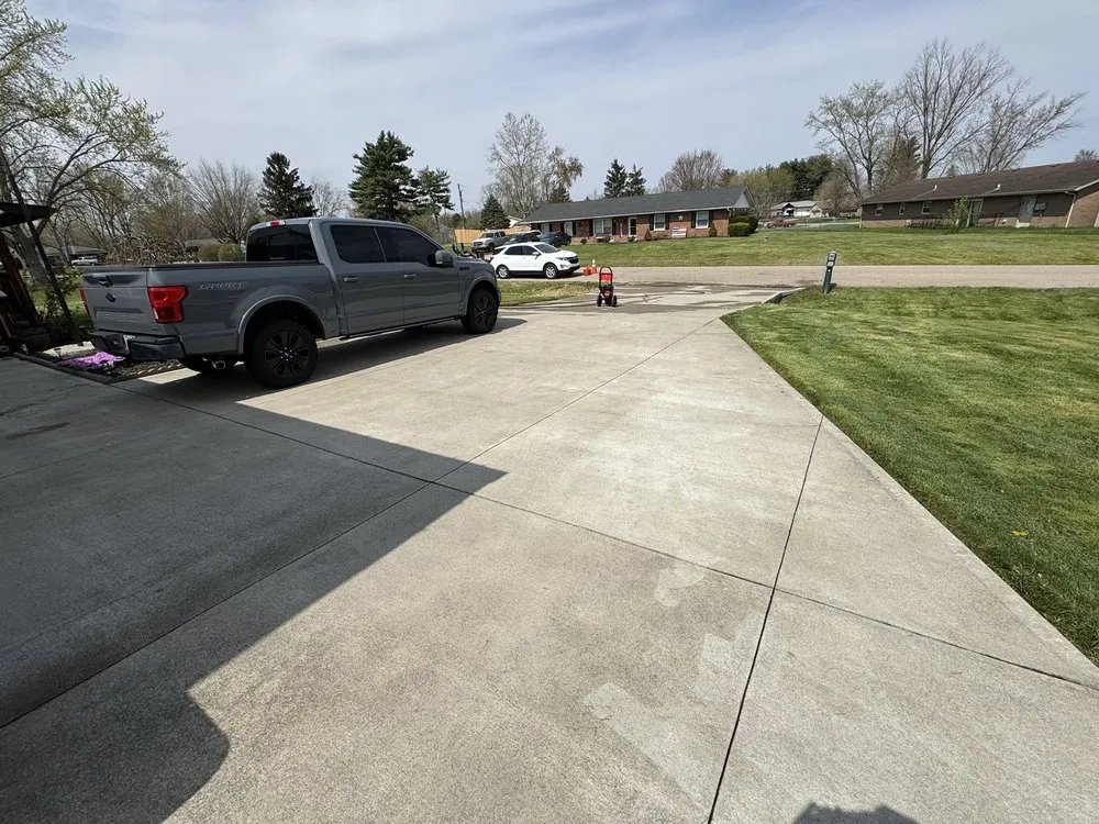 Top-rated outdoor landscaping for residential properties in Franklin, OH by CAR & GAR Lawn Services