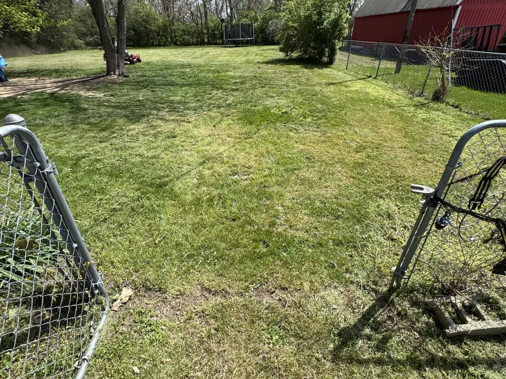 Local lawn care service experts serving Franklin, OH - CAR & GAR Lawn Services